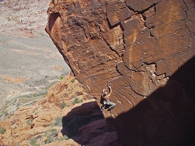 Paralyzed (5.11b), Alternative Crag.