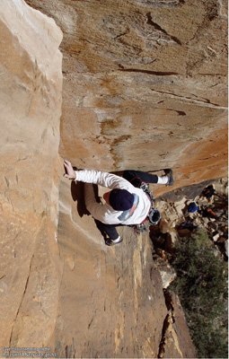 Dave Sorric stemming on the thin crux of A Nasty Gash (5.11c)